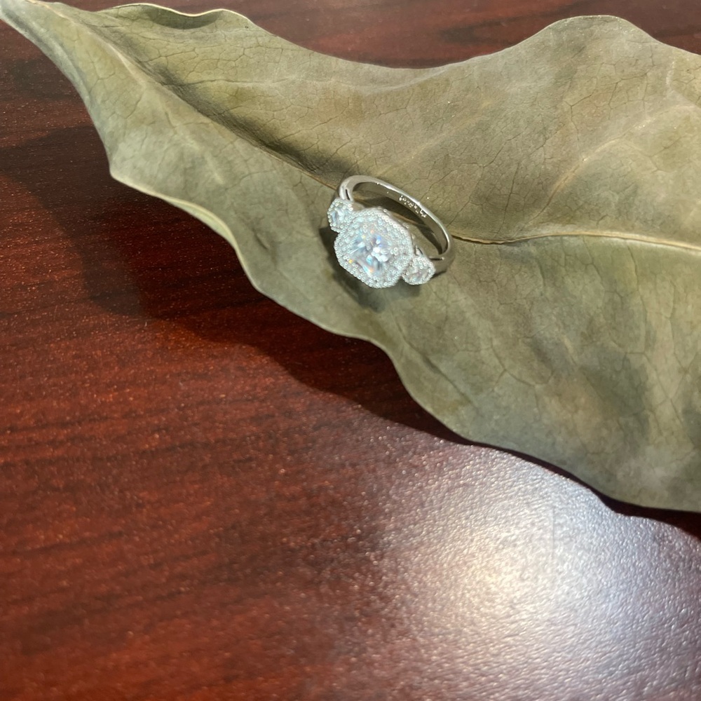 Stella & Dot Silver Ring Classic Design